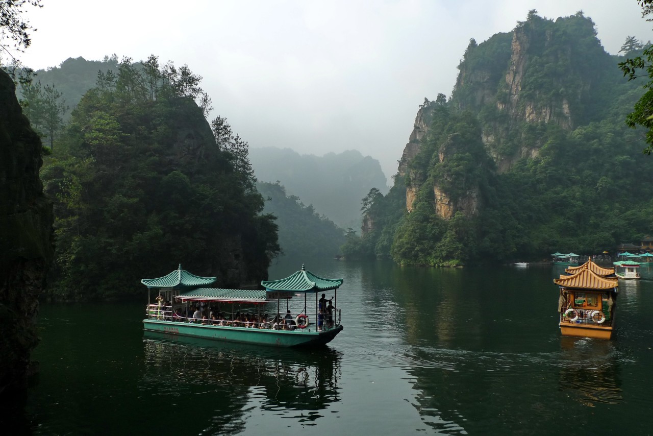 한국인이 사랑하는 1등 관광지 중국 장가계 노팁 노옵션 3박 4일PKG