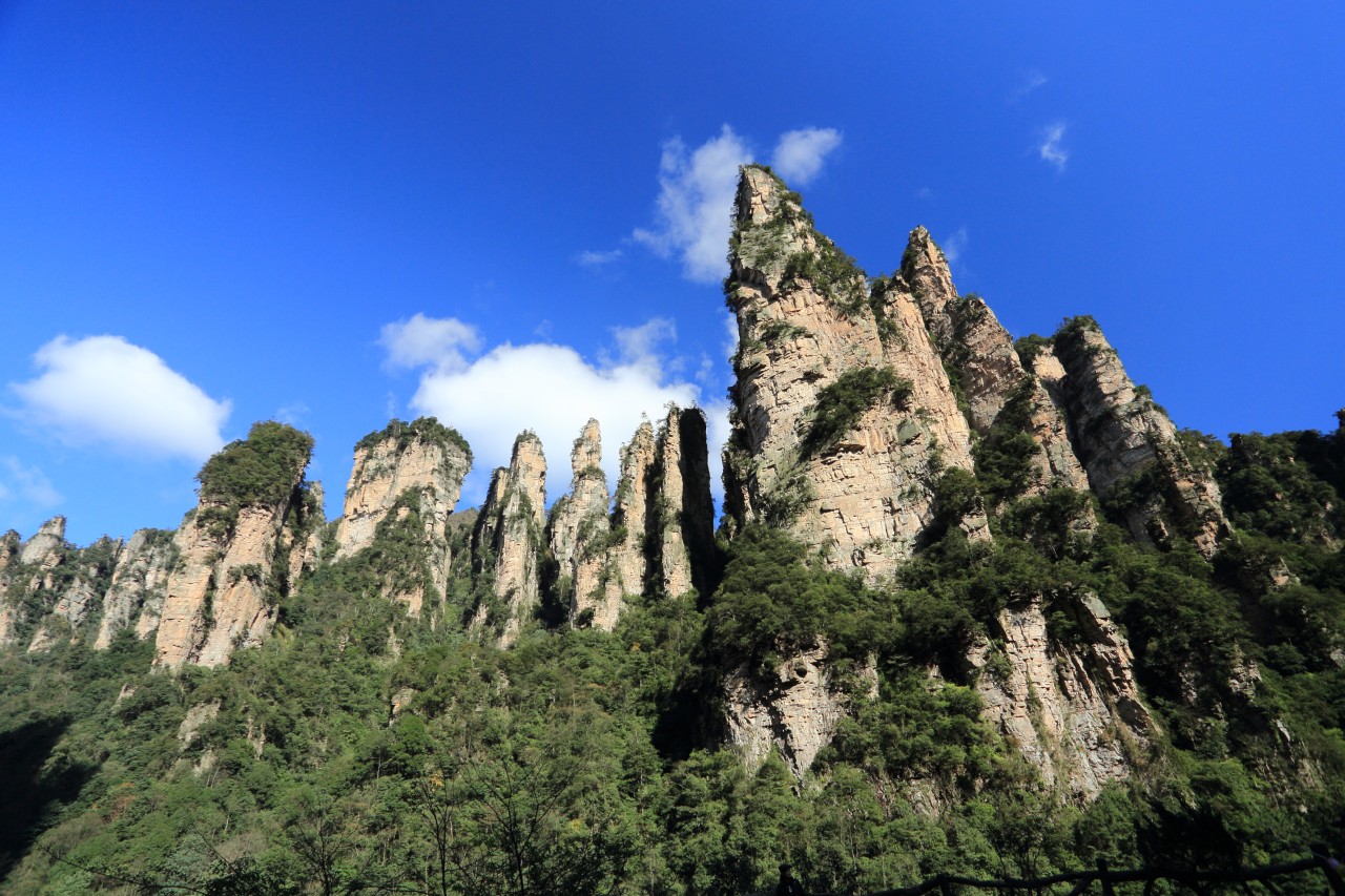 [부산출발] 중국 장가계 5월 가정의 달 3박 4일 해외여행 가족여행