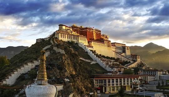 [부산출발] 중국 신들의 땅 티벳 에베레스트+칭창열차 6일/9일 패키지 해외여행