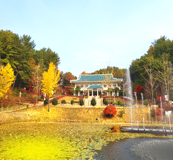 캔디여행사[부산출발]청주 청남대 단풍&국화 당일버스여행